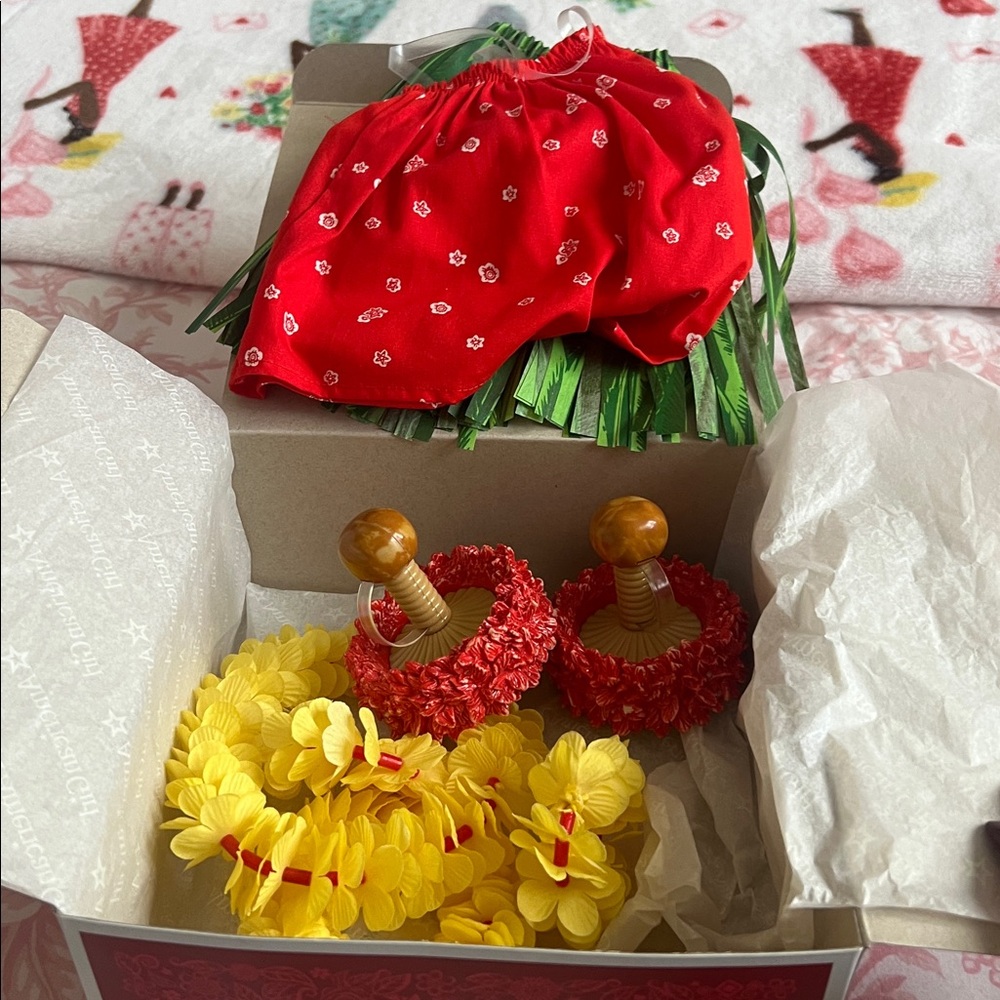 American Girl Hula Ensemble in Red and Green - Picture 3 of 3